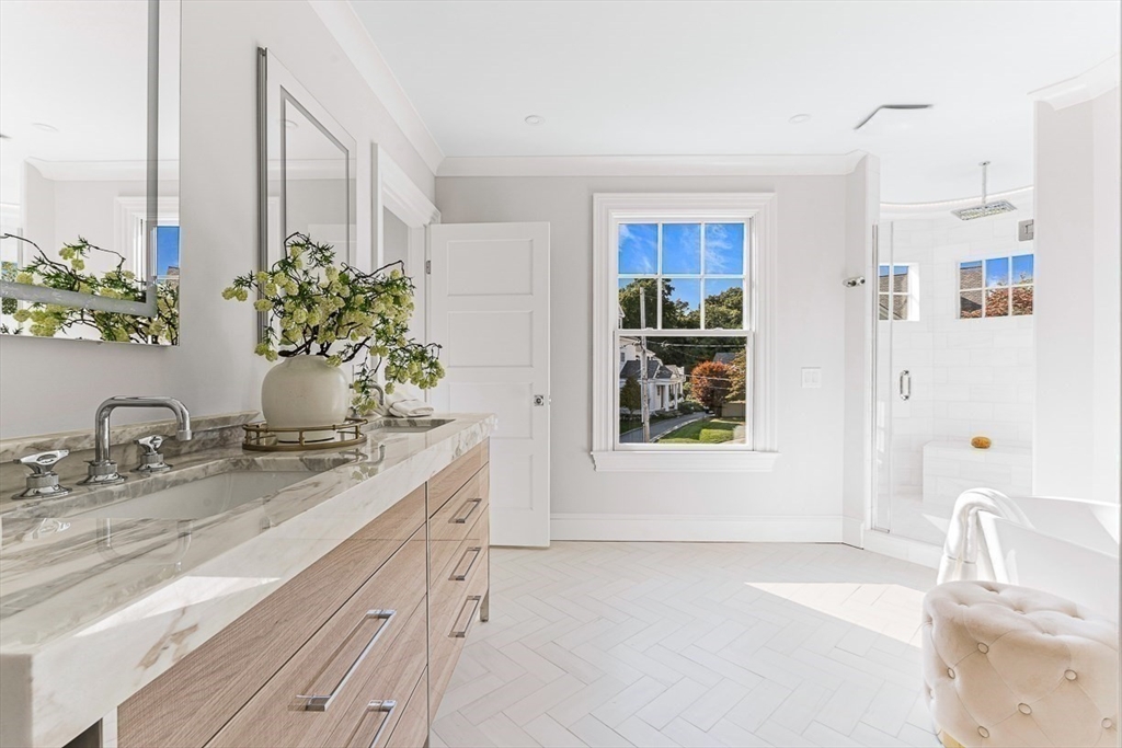 6 Lakeview Road