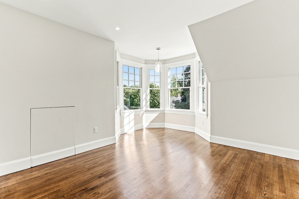 6 Lakeview Road