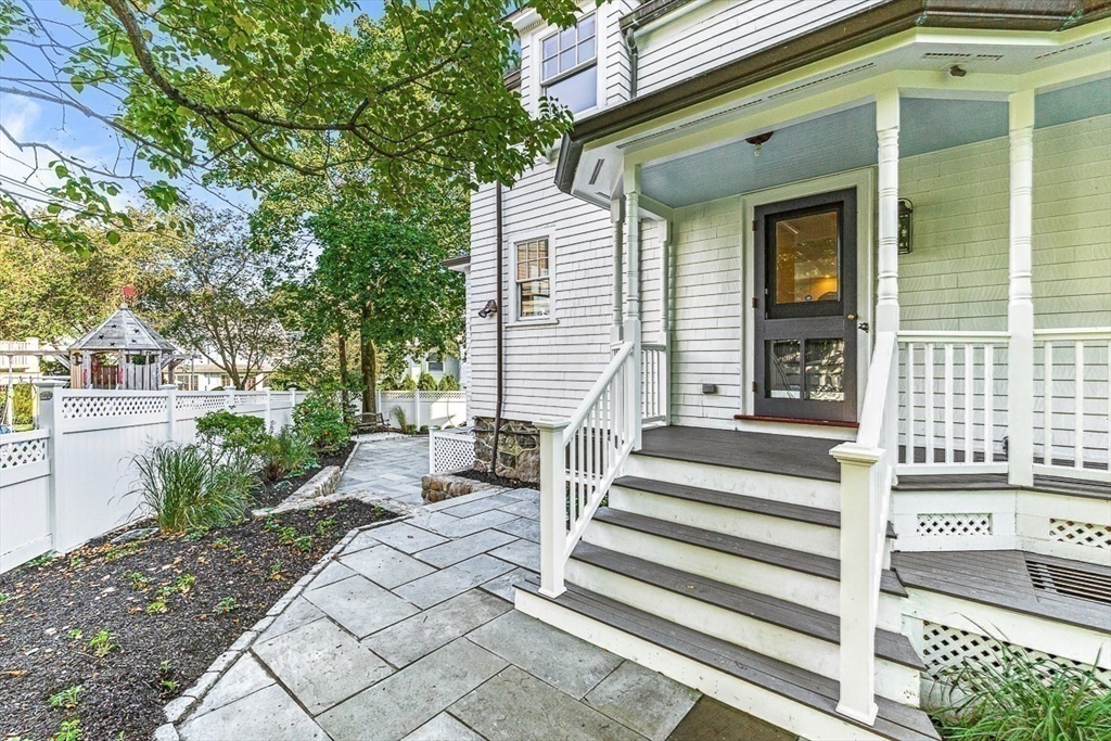 6 Lakeview Road