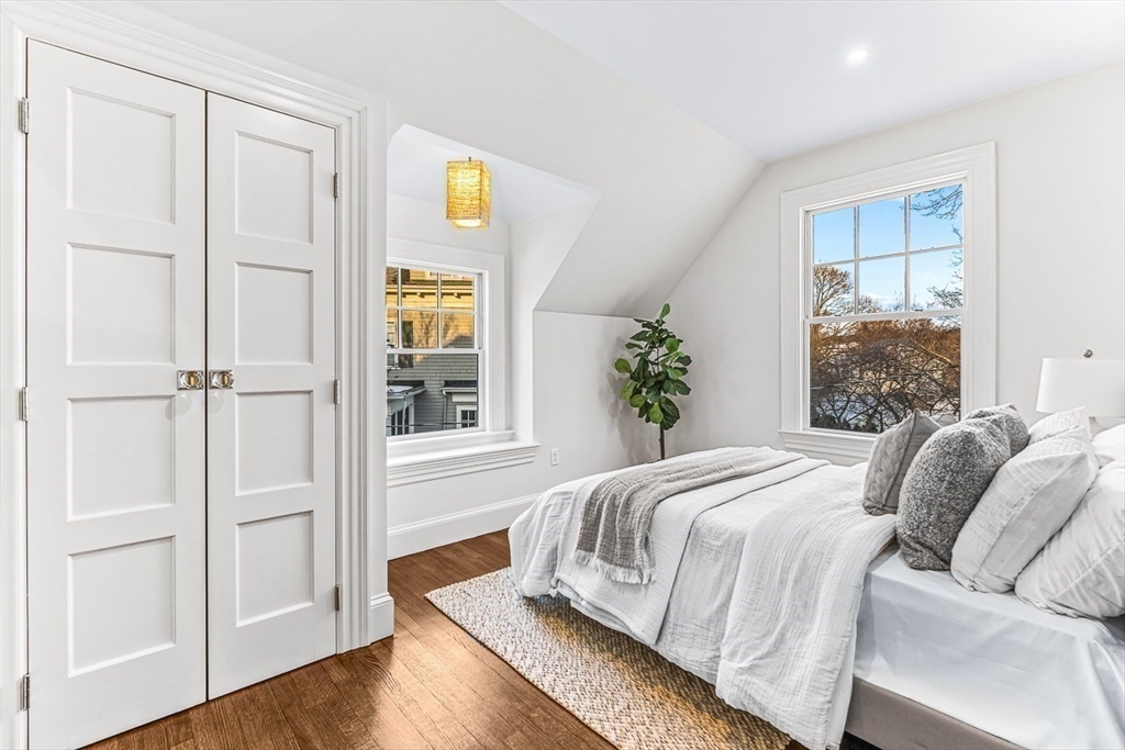 6 Lakeview Road