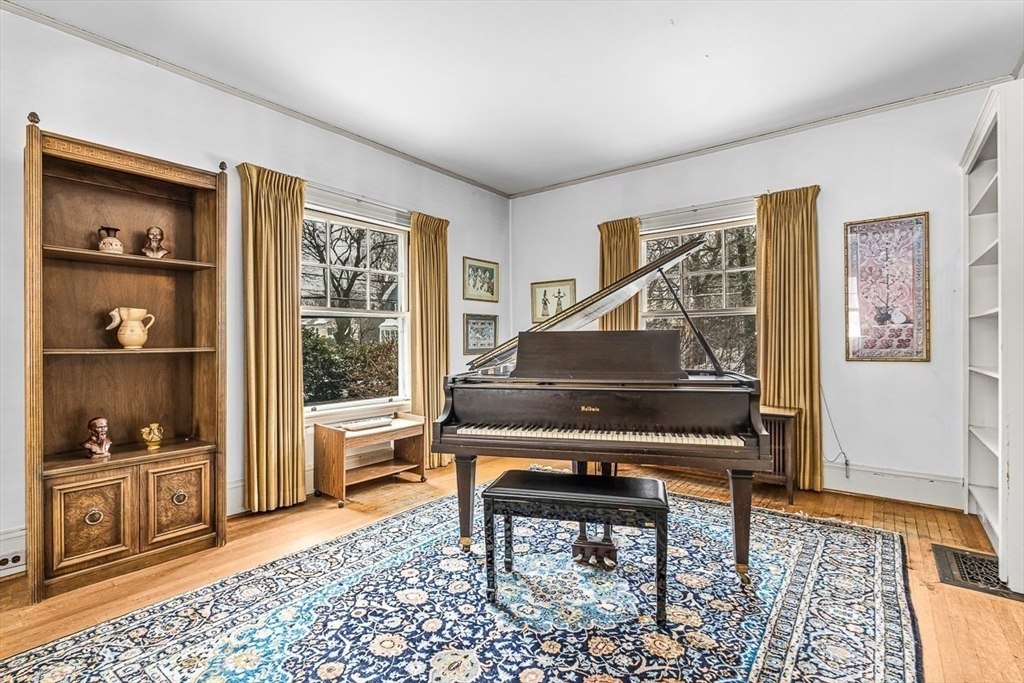 5 Woodside Road