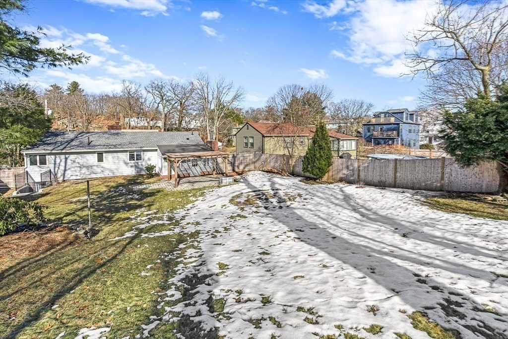 81 Fulton Spring Rd