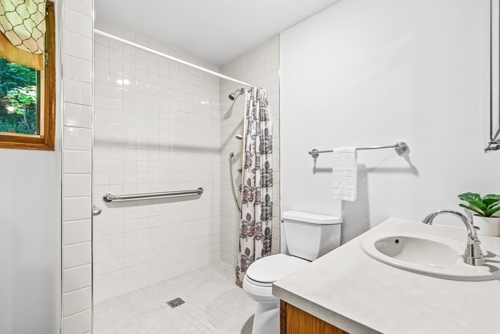 22 Grove Place # 4