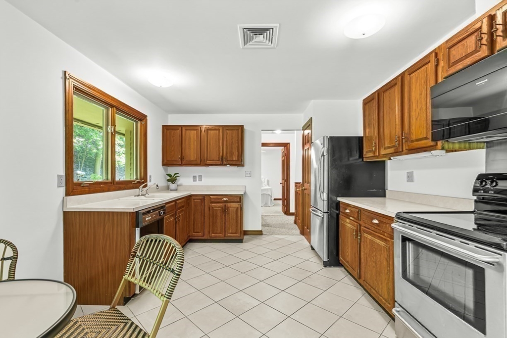 22 Grove Place # 4