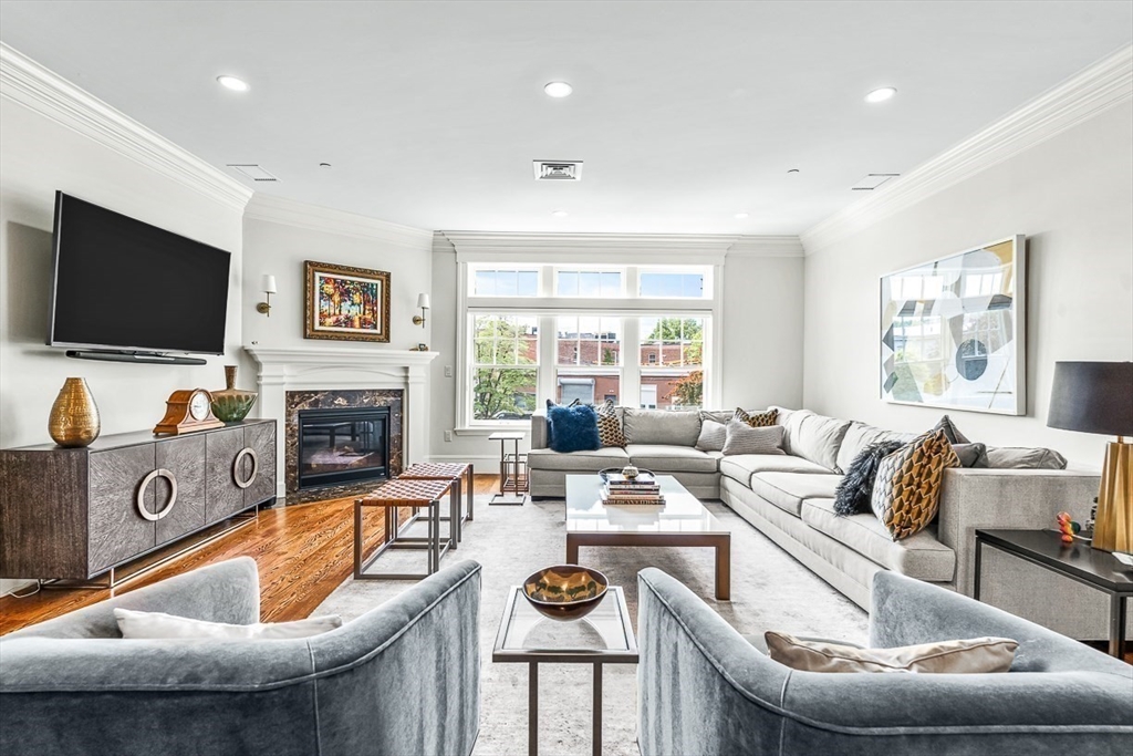 23 Elmwood Avenue # C