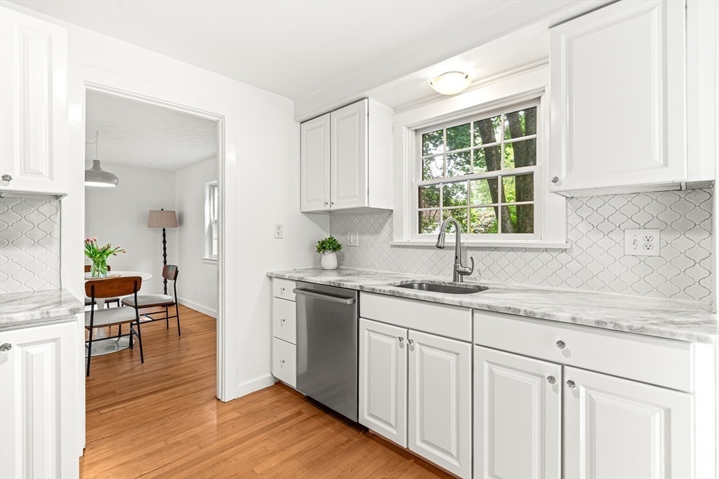 8 Garfield Avenue