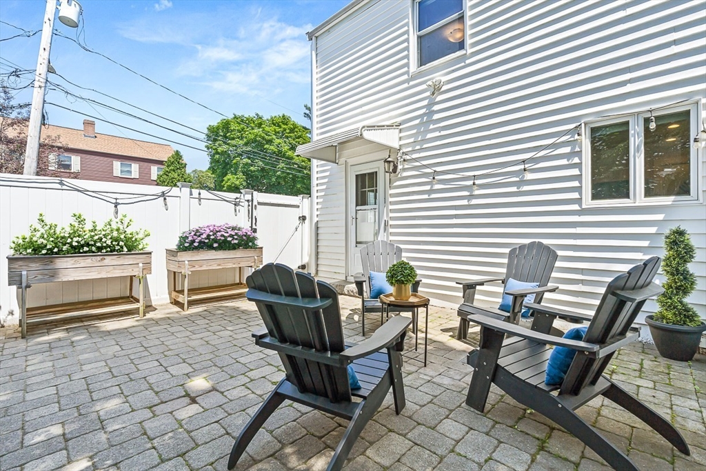 12 Rose Ave # 12
