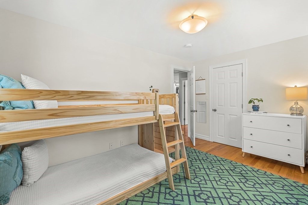 12 Rose Ave # 12