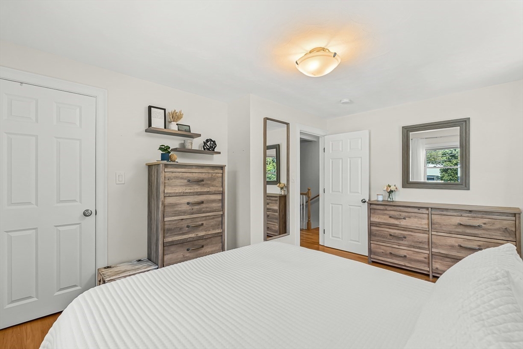 12 Rose Ave # 12
