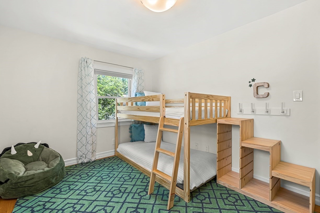 12 Rose Ave # 12