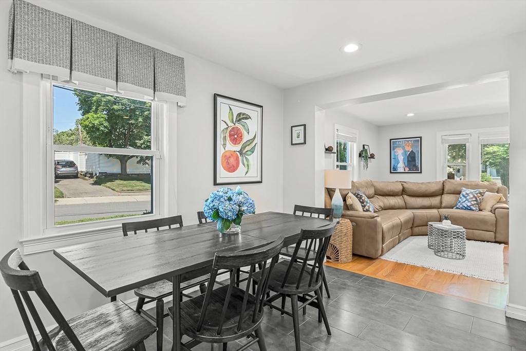 12 Rose Ave # 12