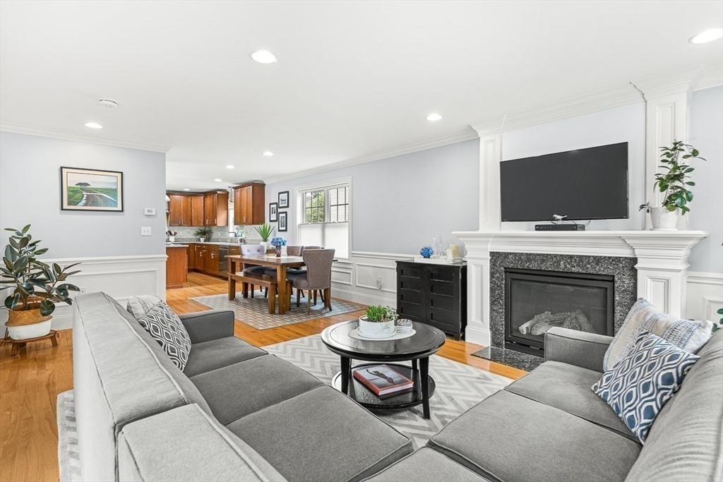 143 Waverley St # 143