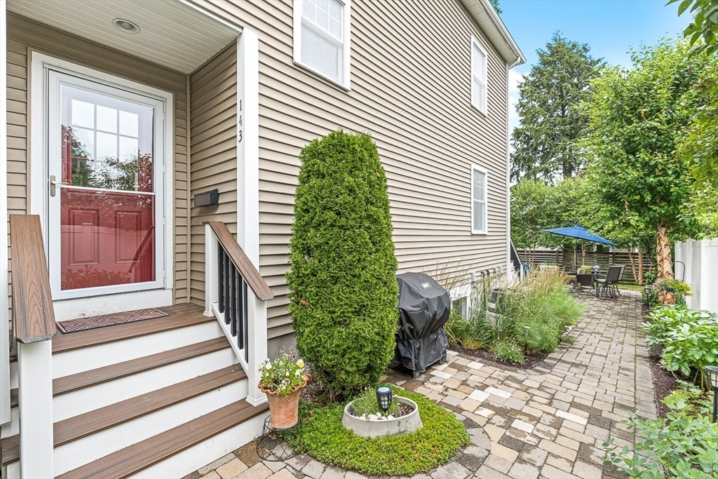 143 Waverley St # 143