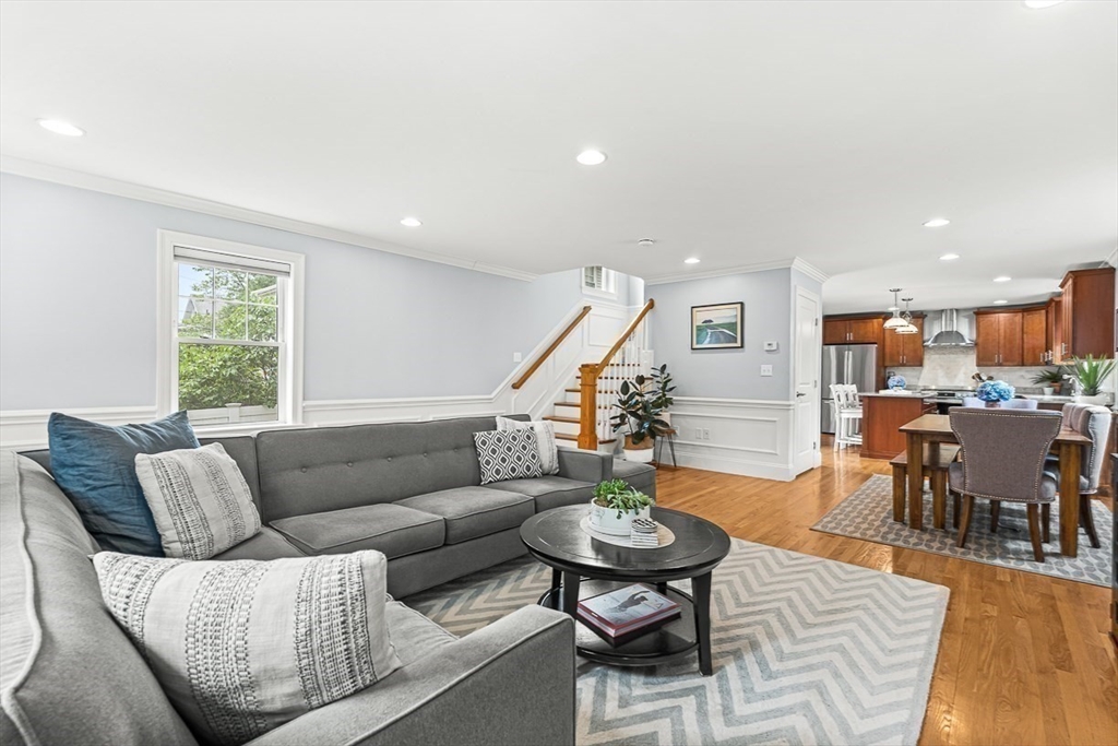 143 Waverley St # 143
