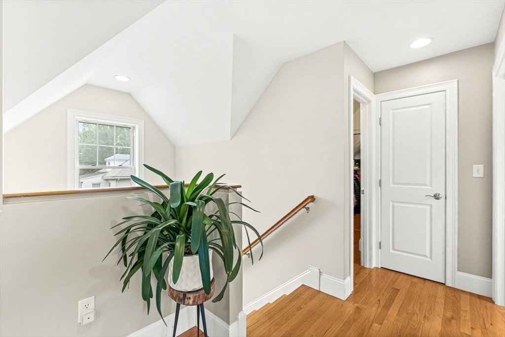 143 Waverley St # 143