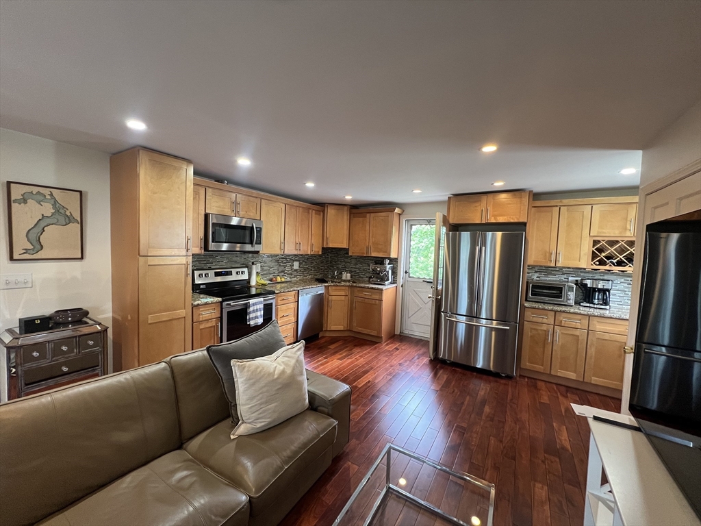 37-39 Spruce Street # 37