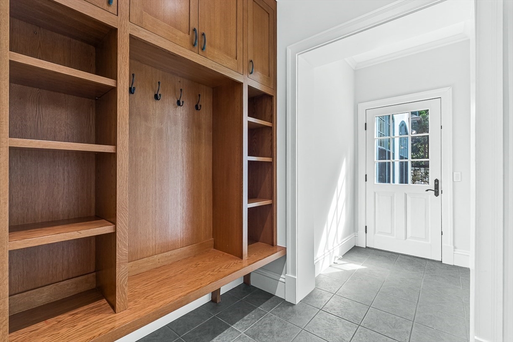 26 Swan Road