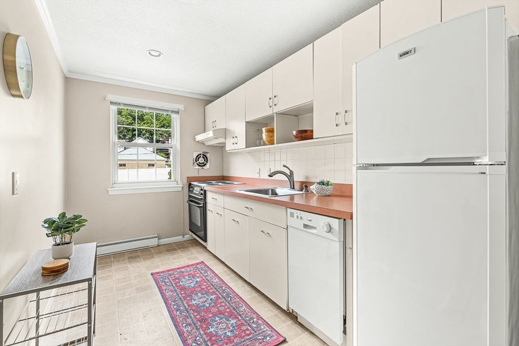 10 Colonial Village Dr # 6