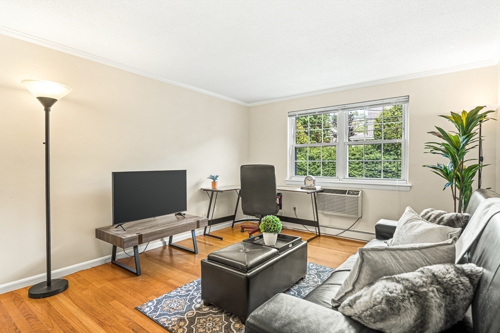10 Colonial Village Dr # 6
