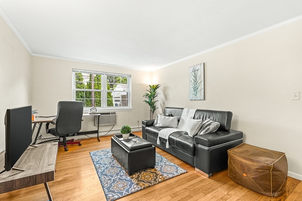10 Colonial Village Dr # 6
