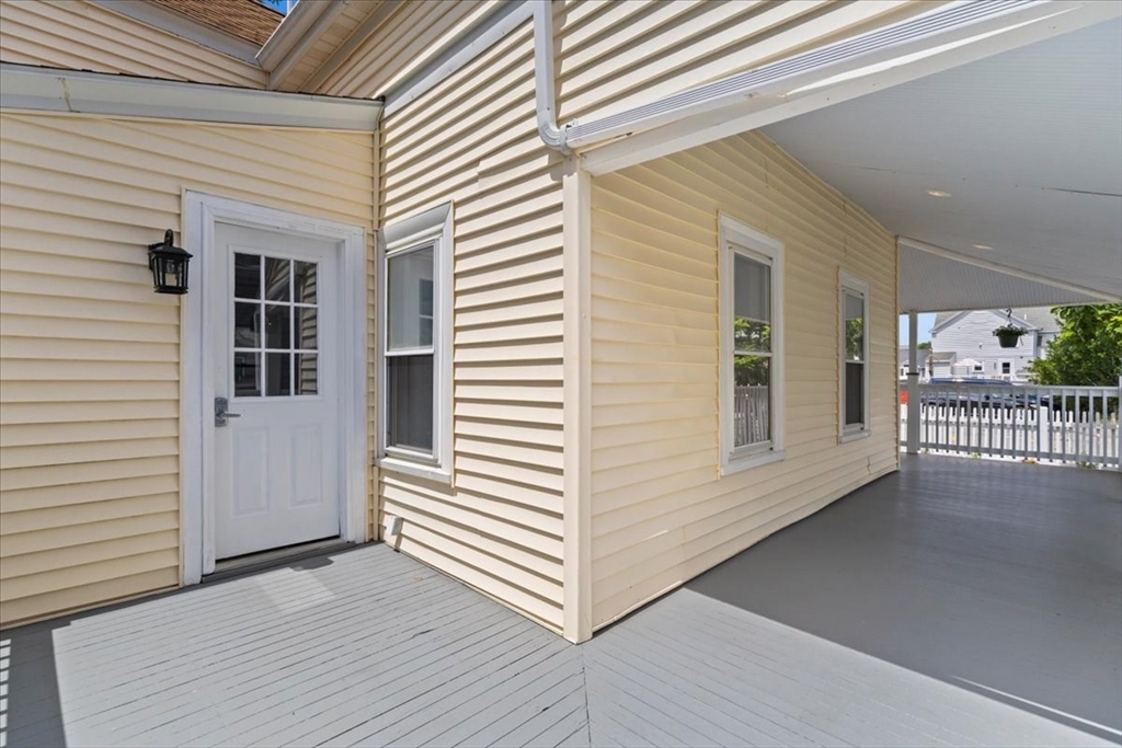 54 L St