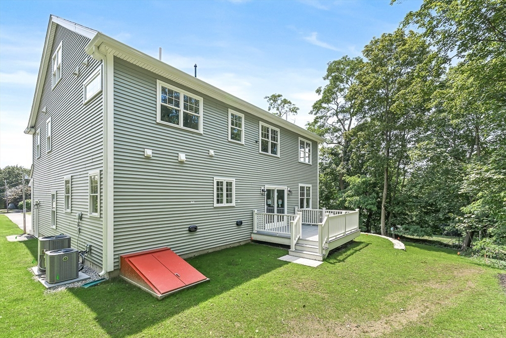 26 Flagg Street