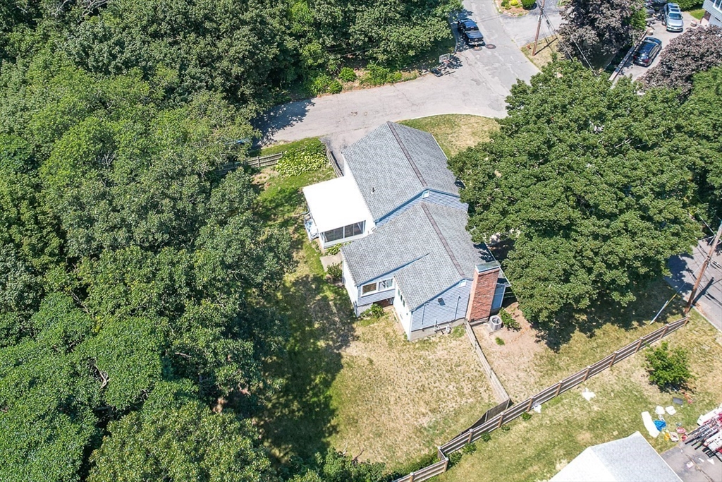 17 Dennett Road