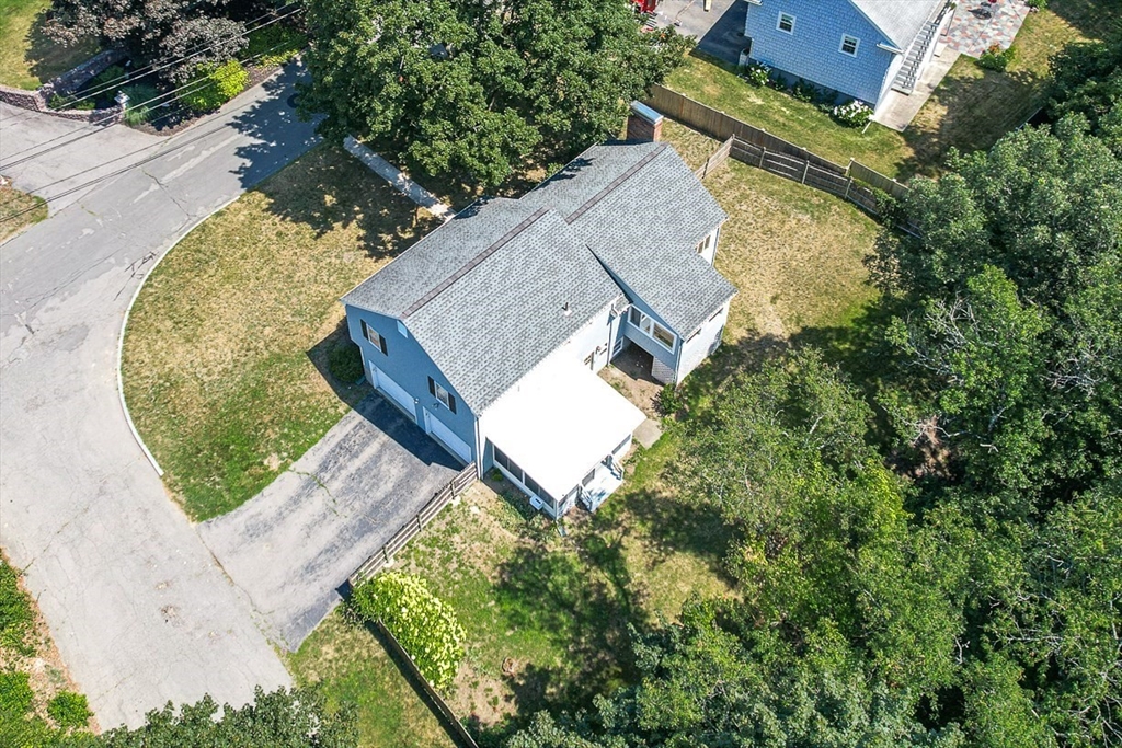 17 Dennett Road