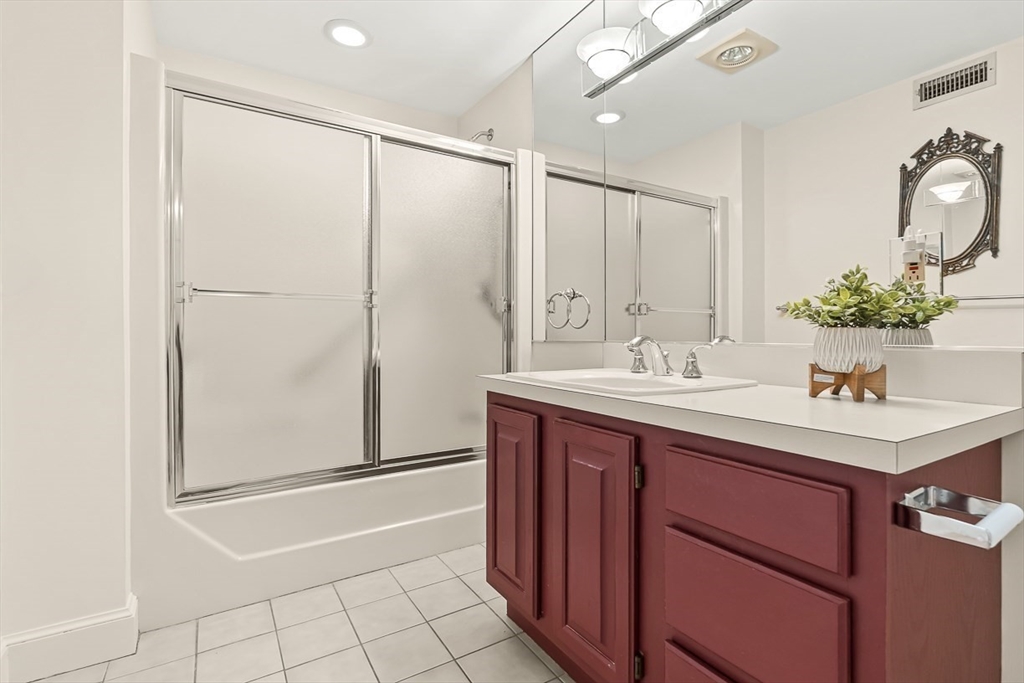 115 Washington Street # 2A