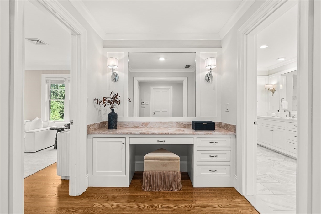 6 Ledgewood Road