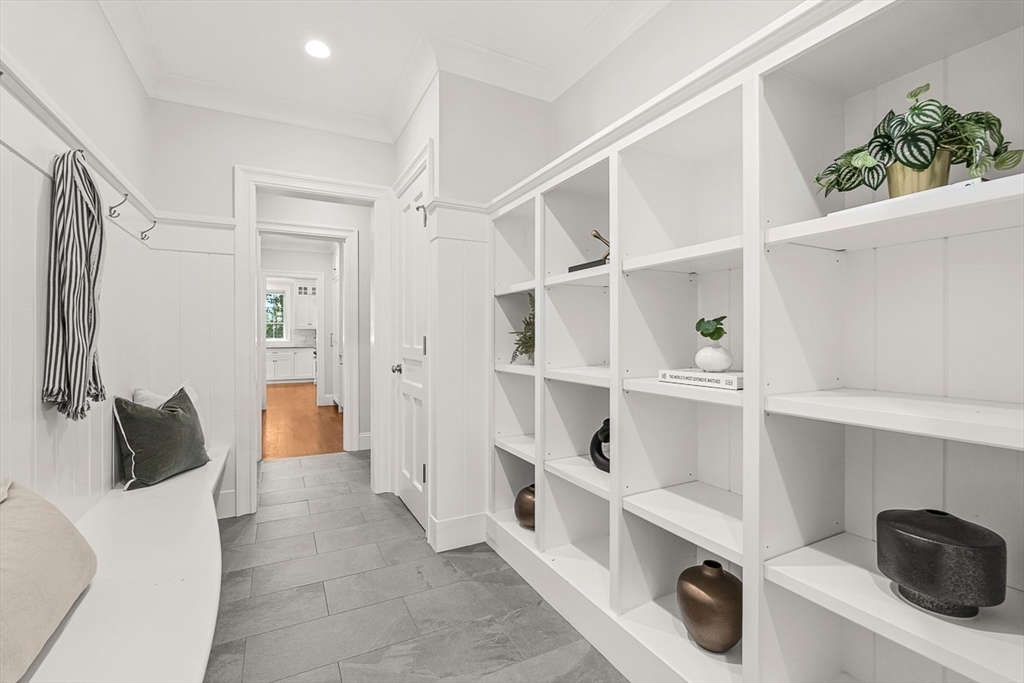 6 Ledgewood Road