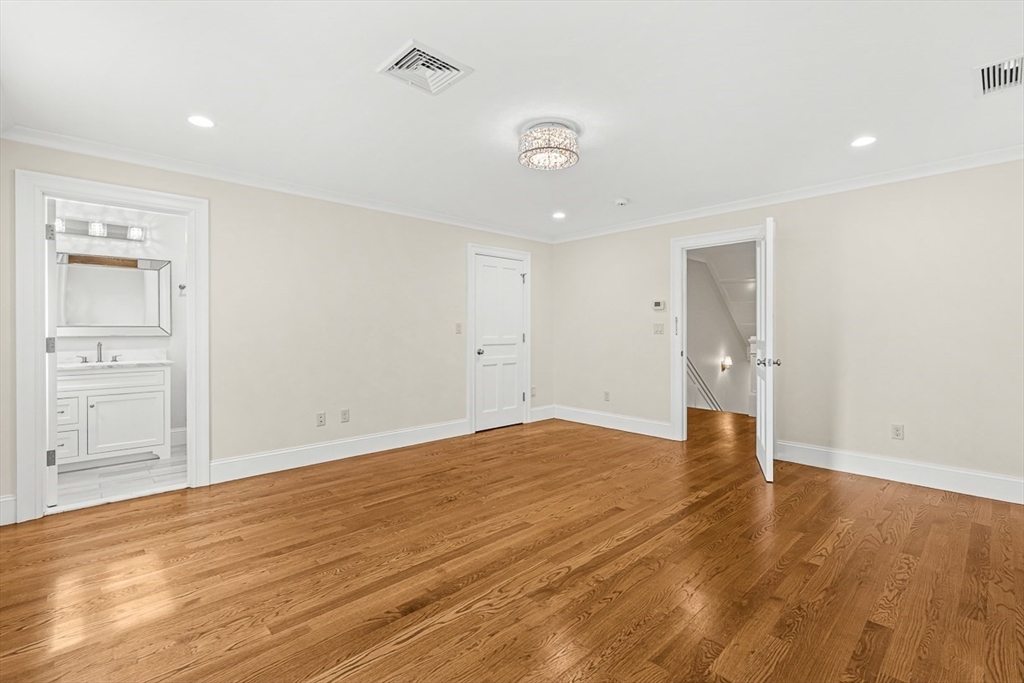 6 Ledgewood Road