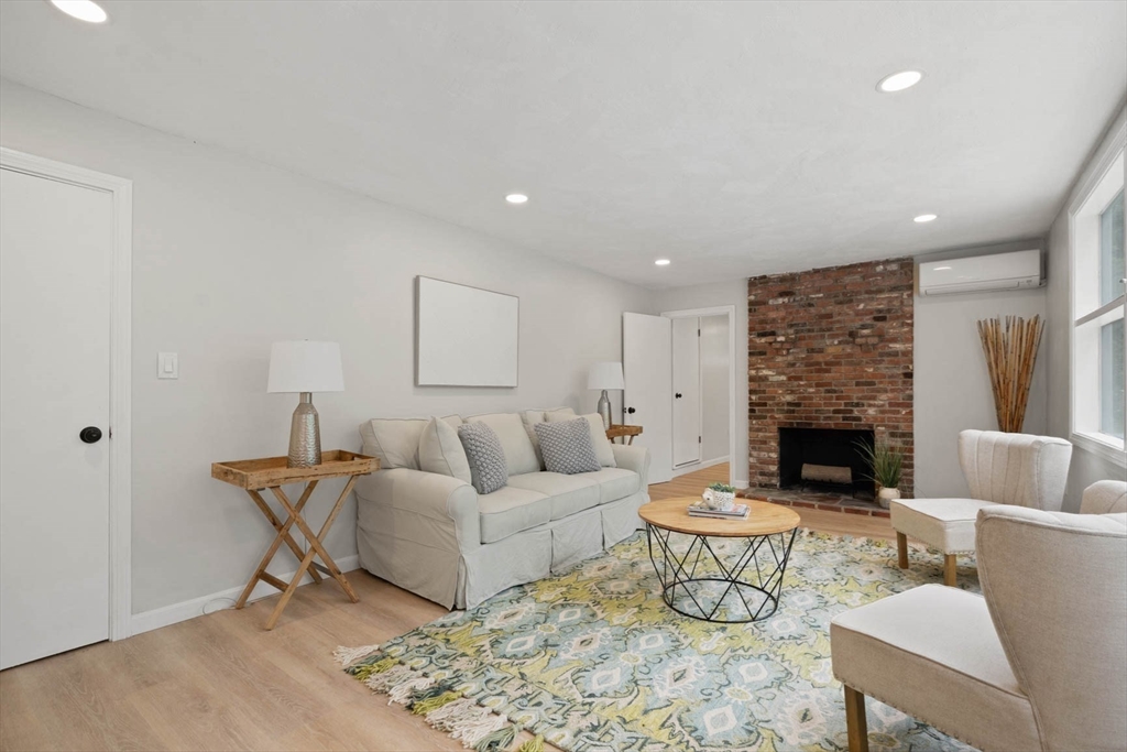 7 Thornberry Road