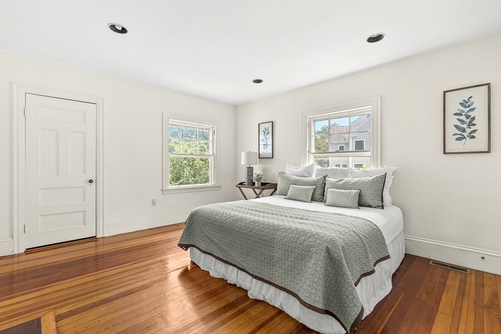 19 Glengarry Road