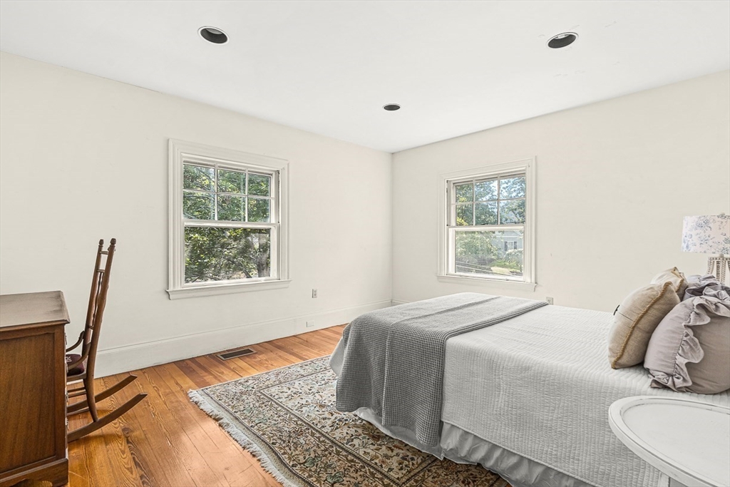 19 Glengarry Road