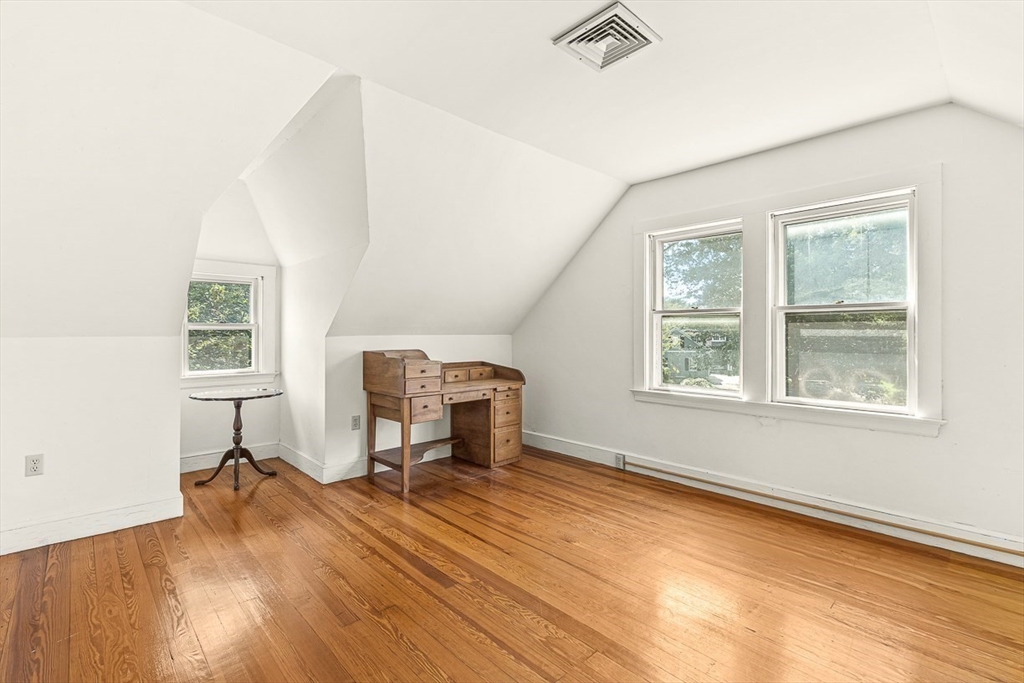 19 Glengarry Road