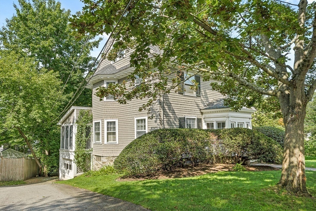 19 Glengarry Road