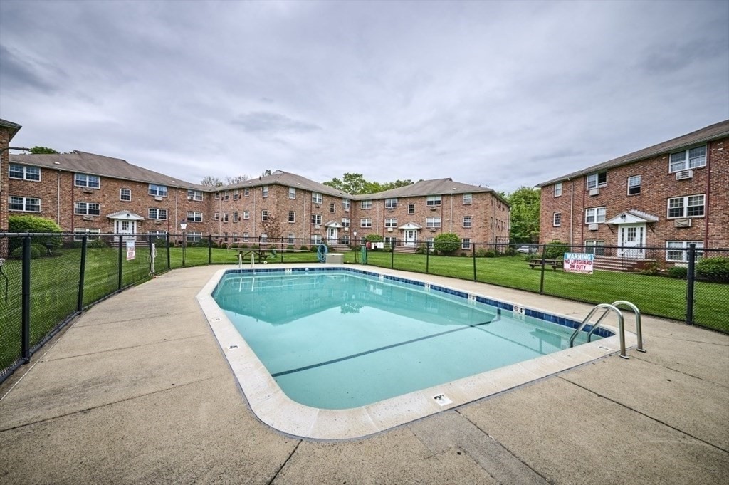 3 Colonial Village Drive # 10