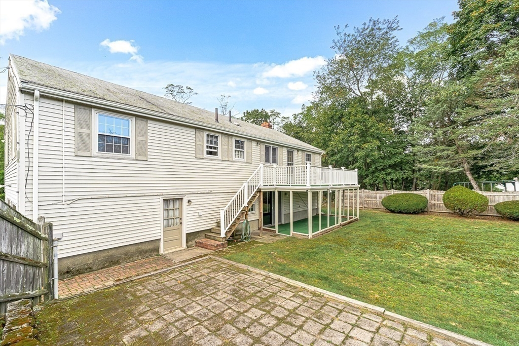 16 Ridge Street