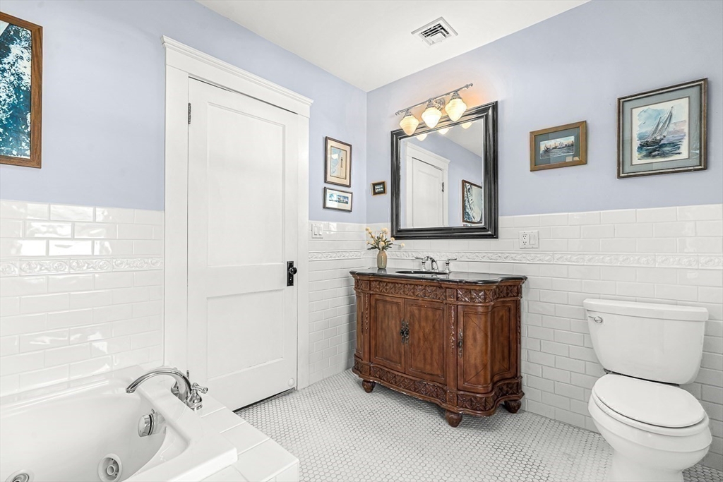 51 Sagamore Avenue, Medford