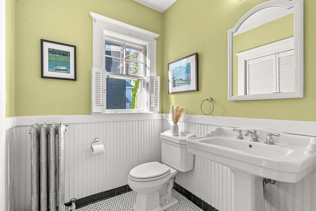 51 Sagamore Avenue, Medford