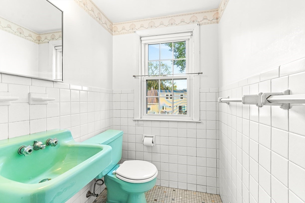 9 Sylvester Court, Winchester