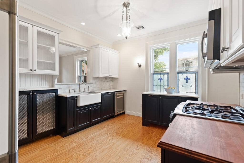 2 Rangeley Road # 2, Winchester Unit: 2
