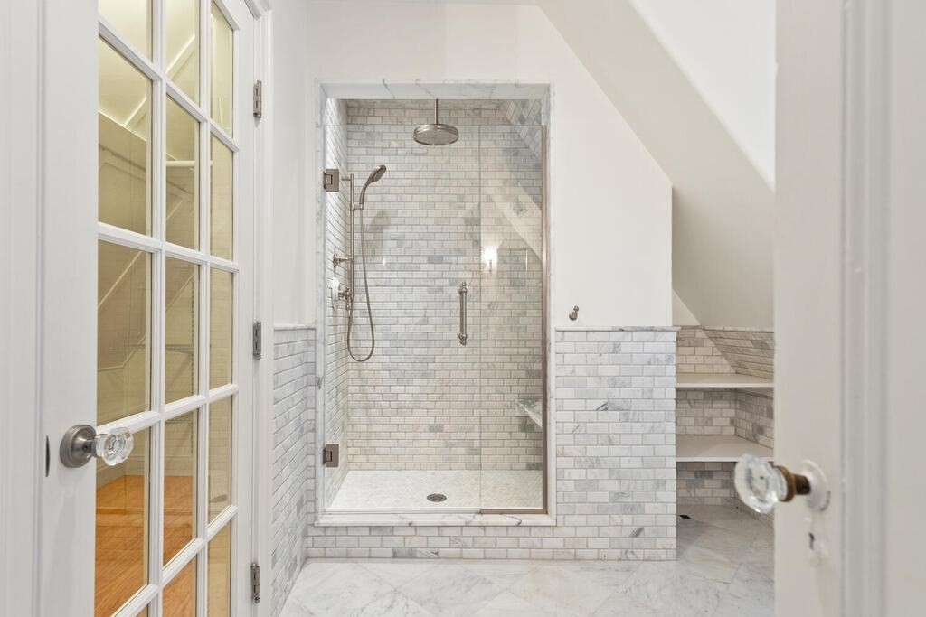 2 Rangeley Road # 2, Winchester Unit: 2