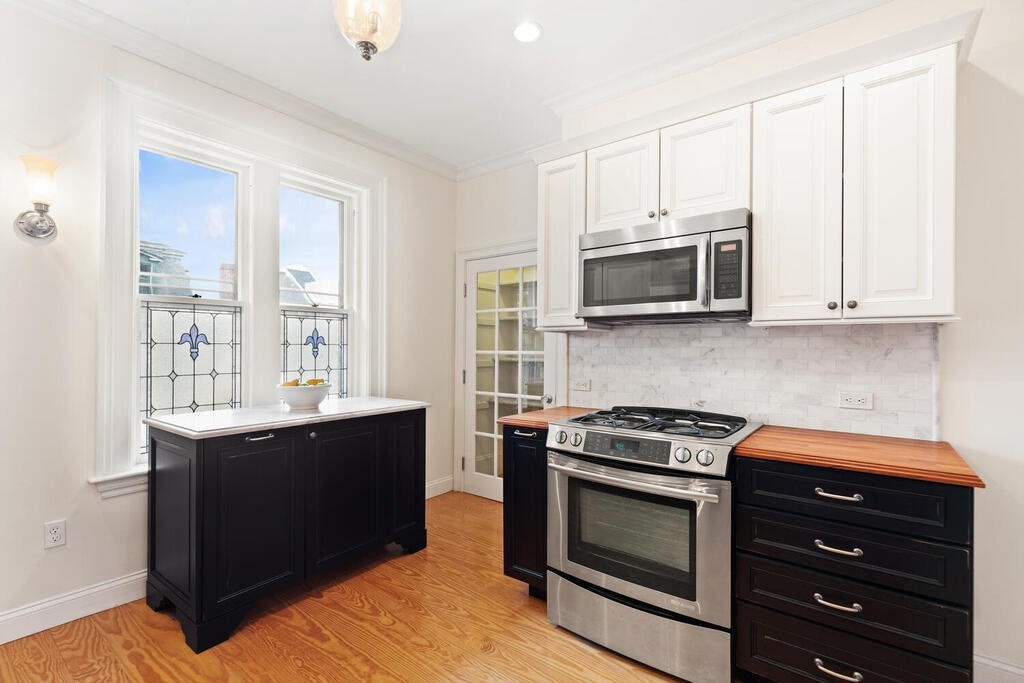 2 Rangeley Road # 2, Winchester Unit: 2
