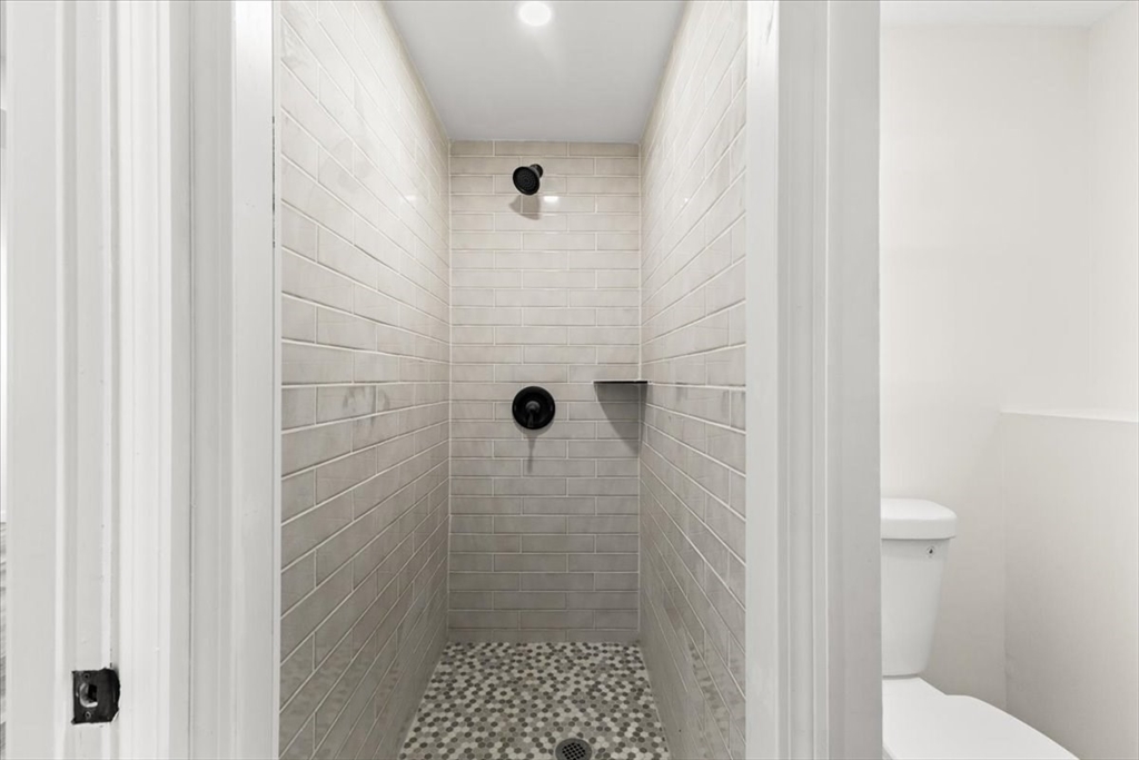 70 Carlisle St, Brockton