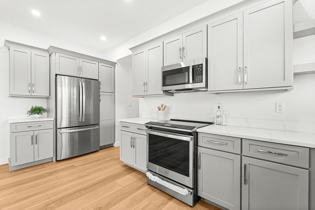 14 Liana Street, Woburn