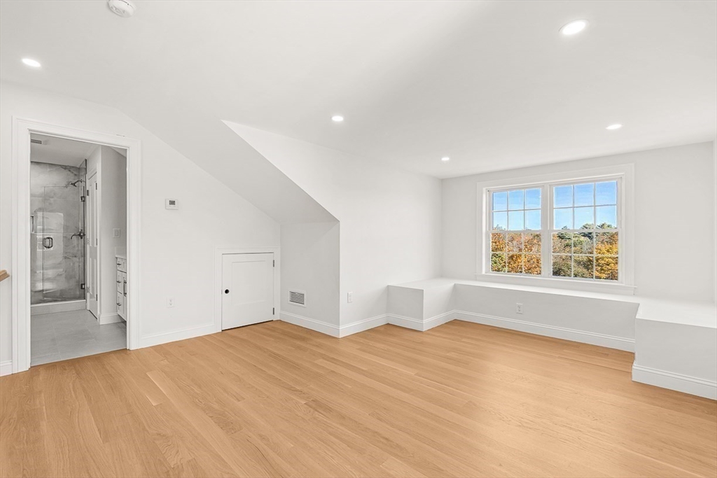 14 Liana Street, Woburn