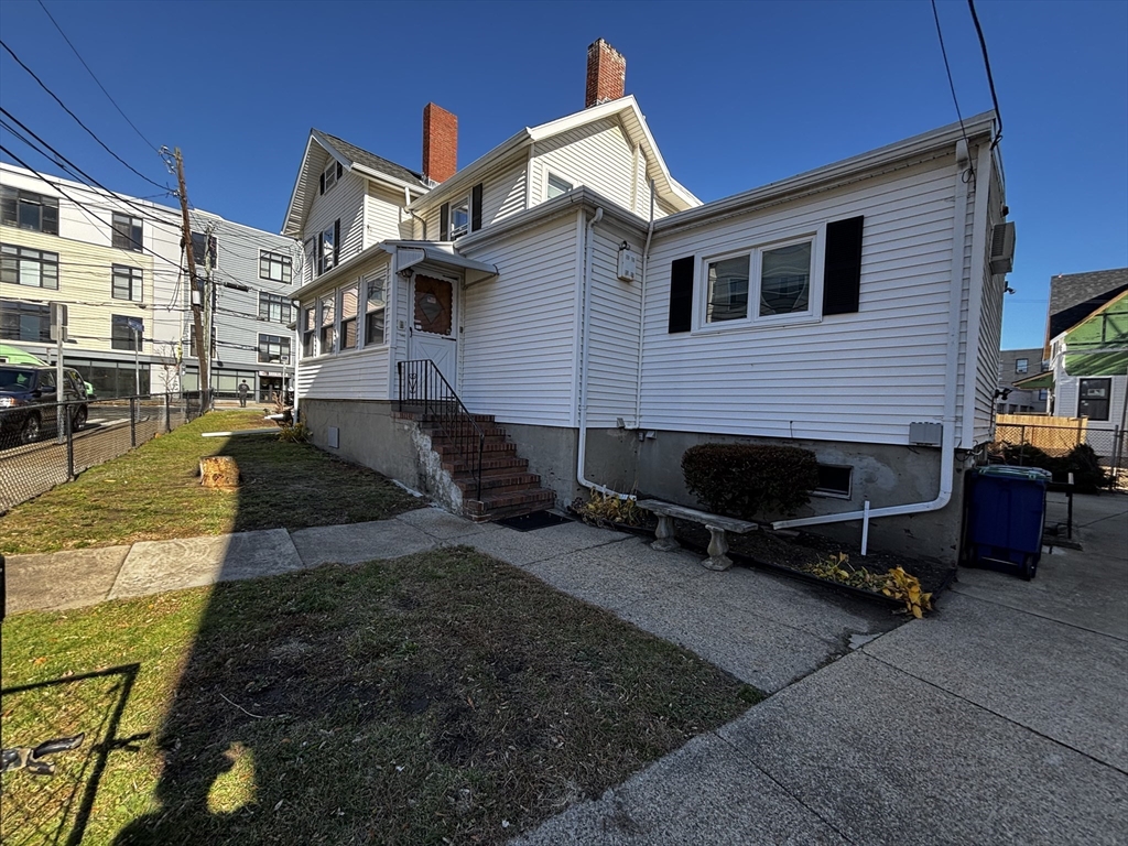 198 Washington St # 1