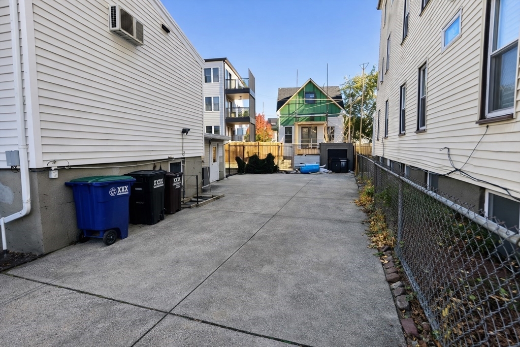 198 Washington St # 1